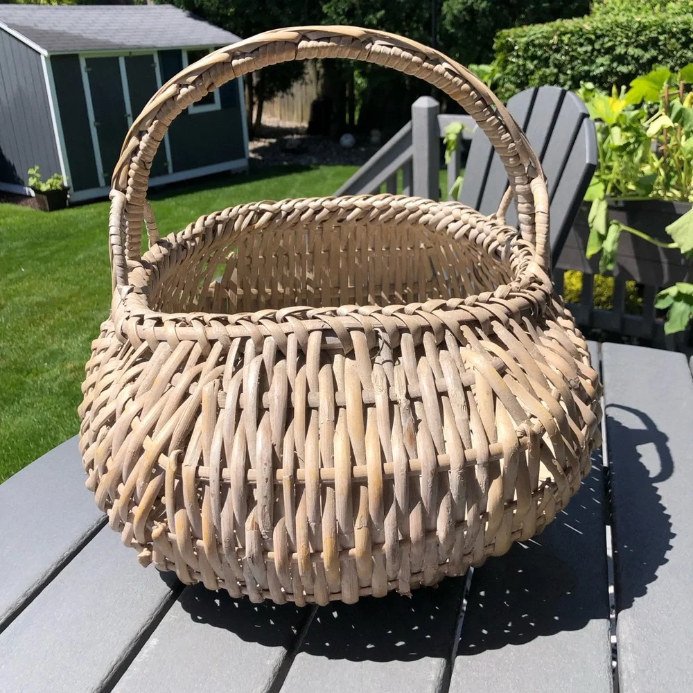 Natural hand Woven Rattan Basket with Handles - Natural
